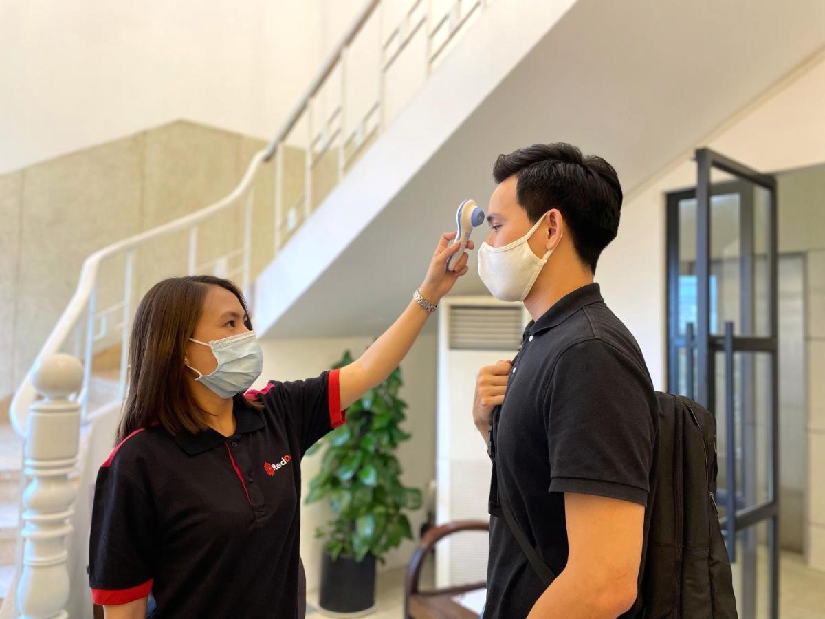 Hotel RedDoorz near ETown 4 Ho Chi Minh Zewnętrze zdjęcie