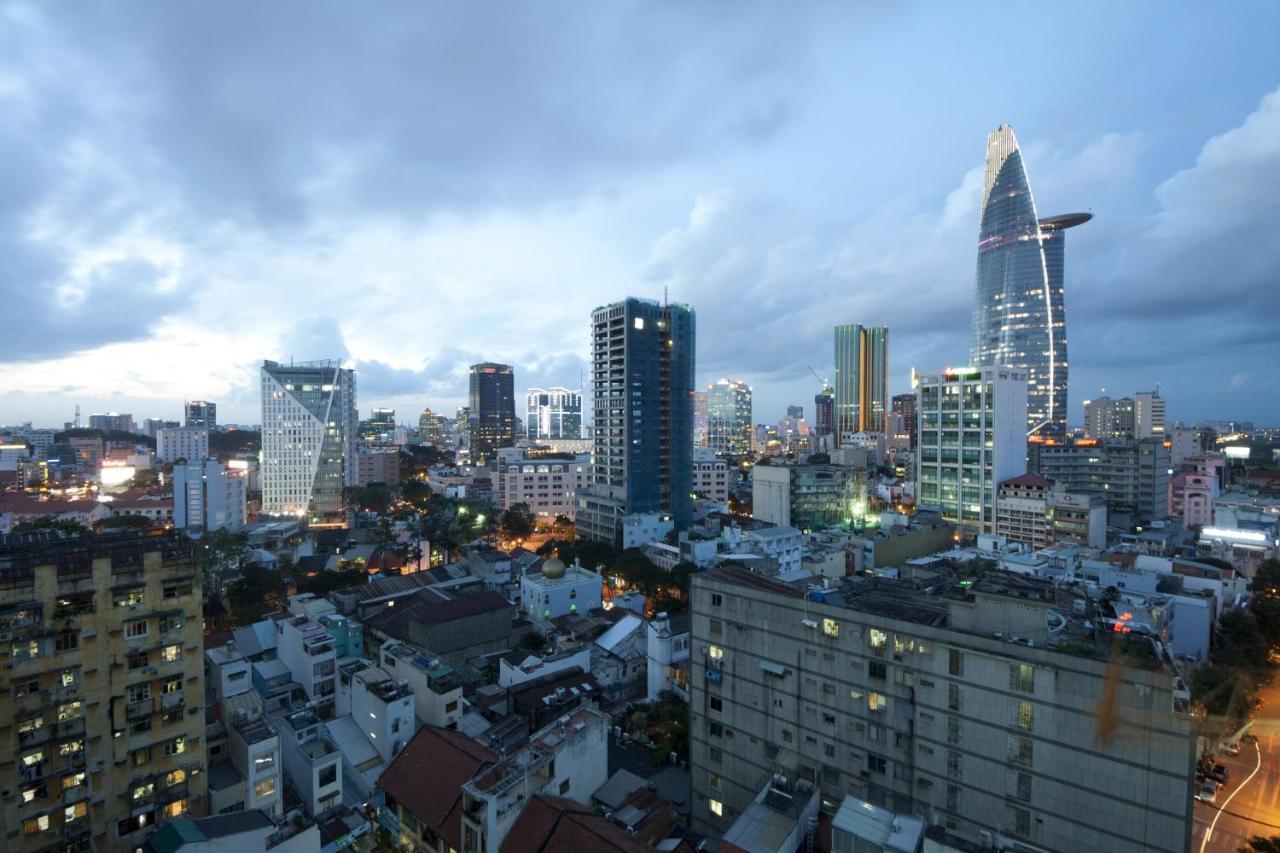 Hotel RedDoorz near ETown 4 Ho Chi Minh Zewnętrze zdjęcie