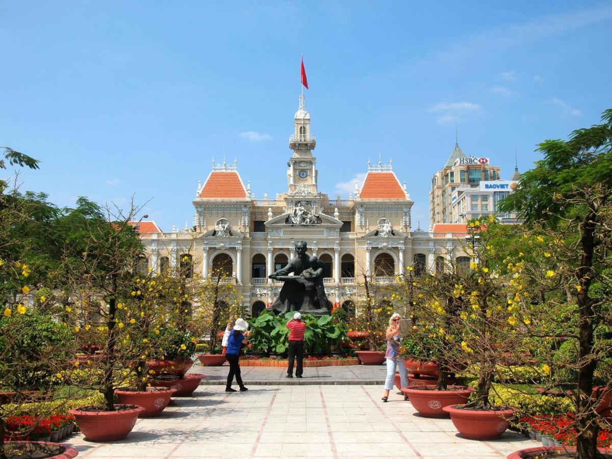 Hotel RedDoorz near ETown 4 Ho Chi Minh Zewnętrze zdjęcie