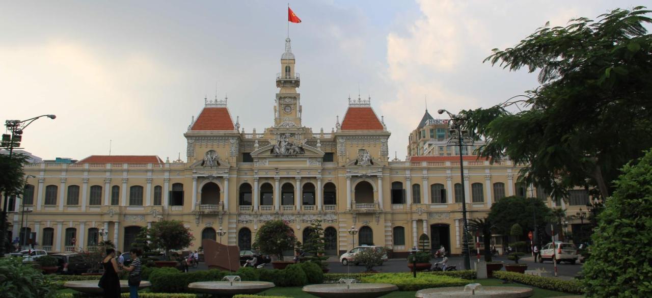 Hotel RedDoorz near ETown 4 Ho Chi Minh Zewnętrze zdjęcie